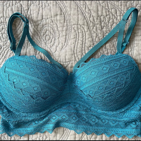 Victoria’s Secret PINK push up bralette bundle - Picture 3 of 12